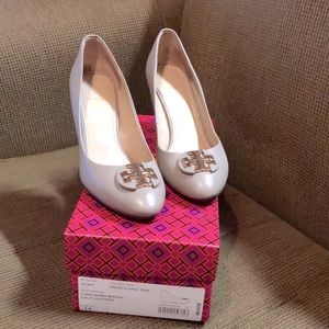 Tory Burch Luna Wedge French Gray 7.5